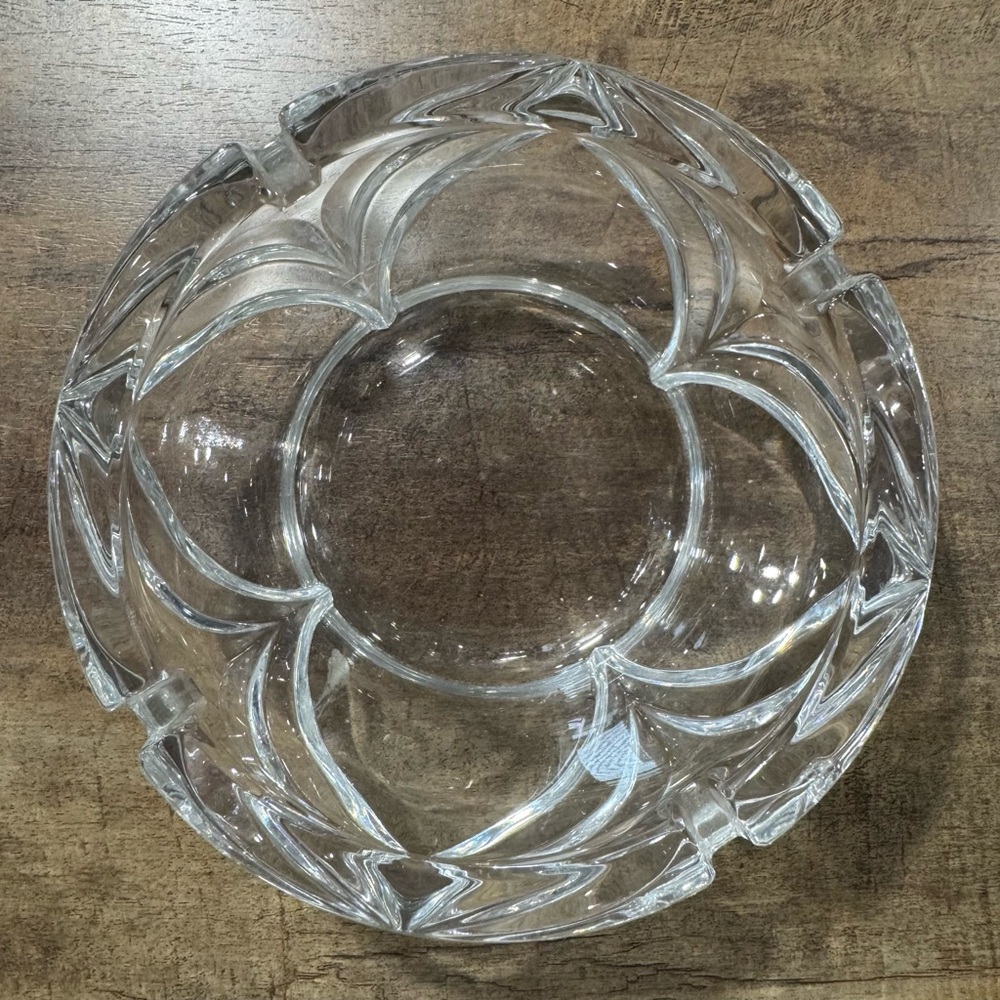 Vintage Large Lead Crystal Cut Clear Glass Cigar/Cigarette Ashtray 6" Heavy‎